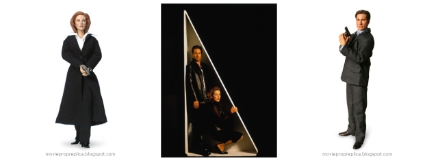 David Duchovny as Agent Fox Mulder and Gillian Anderson as Dana Scully The X-Files Collectible Figures